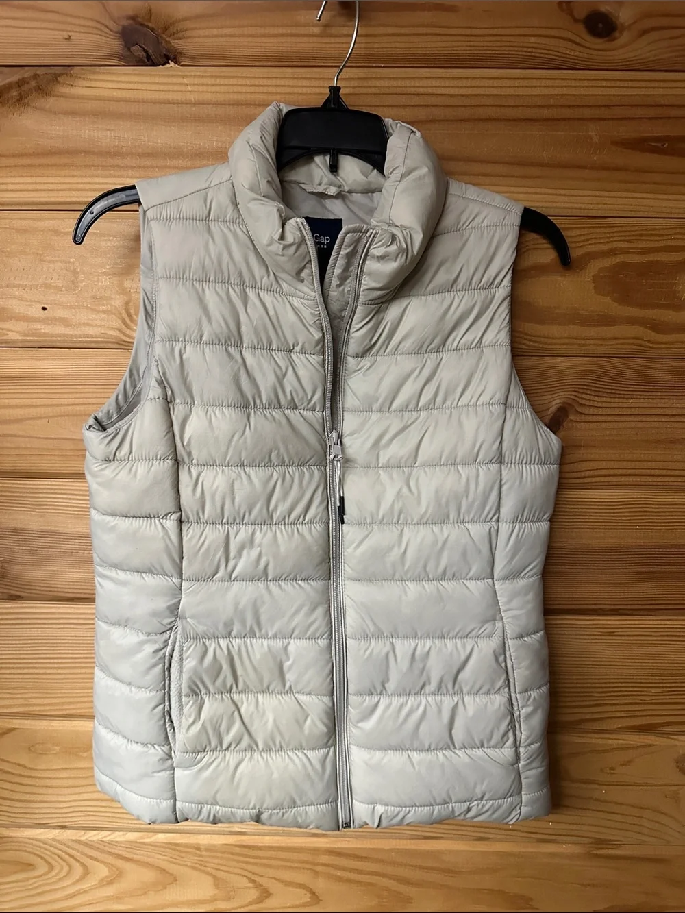 GAP Women's Light Beige Quilted Puffer Vest Size XS